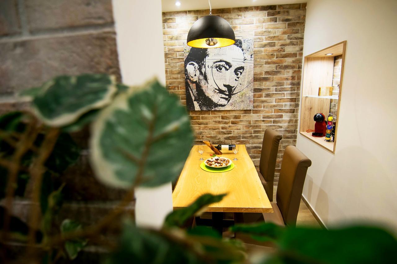 Cosmopolitan Apartment ベオグラード エクステリア 写真