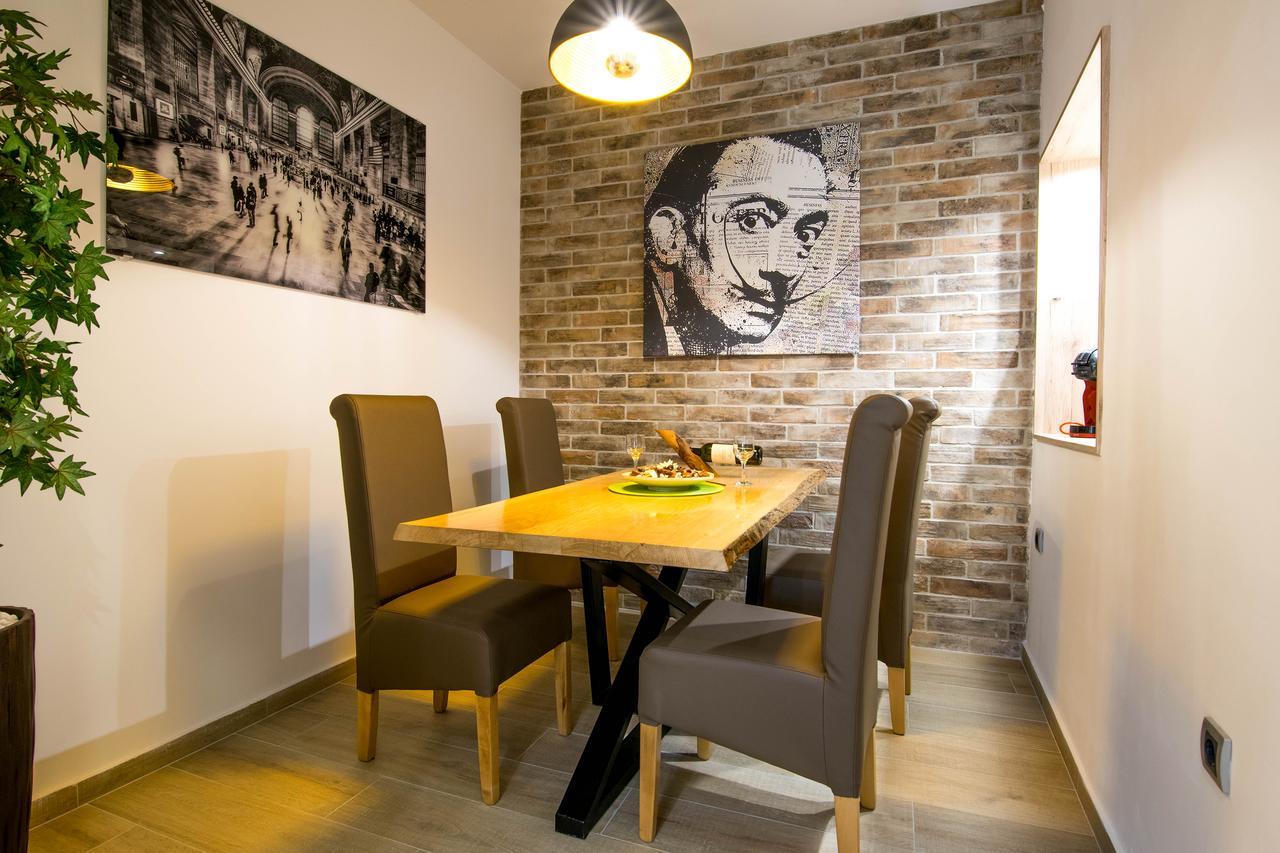 Cosmopolitan Apartment ベオグラード エクステリア 写真
